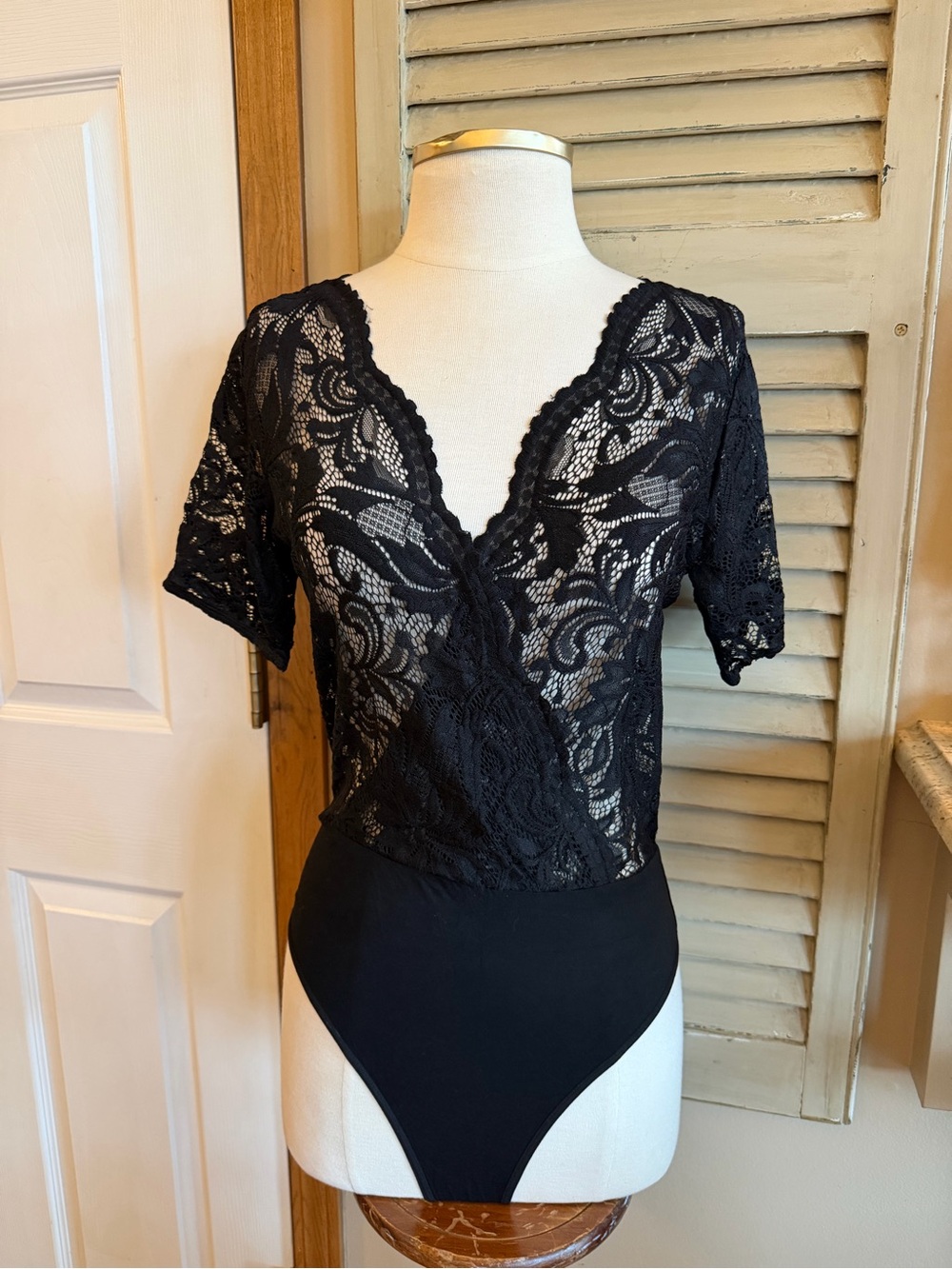 Black Lace V-Neck Short Sleeve Bodysuit - Women